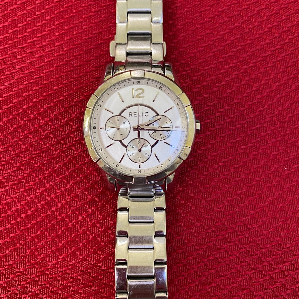 Relic by Fossill Women’s Watch